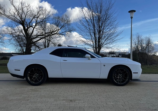 Dodge Challenger cena 210000 przebieg: 8200, rok produkcji 2021 z Wronki małe 781